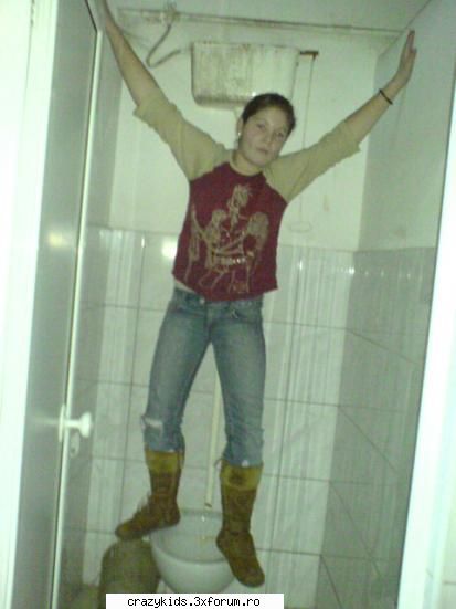 in baie :rotfl: mihali andreea ramona